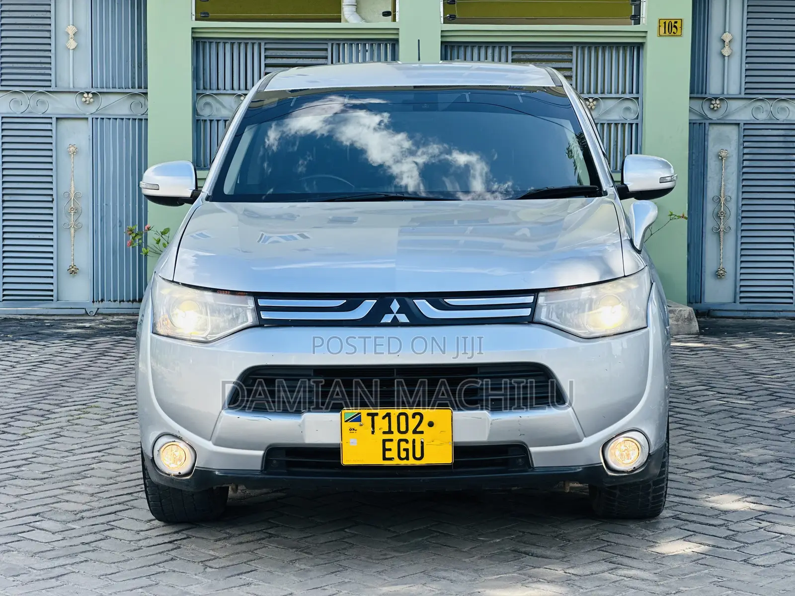 Mitsubishi Outlander 2012 Silver