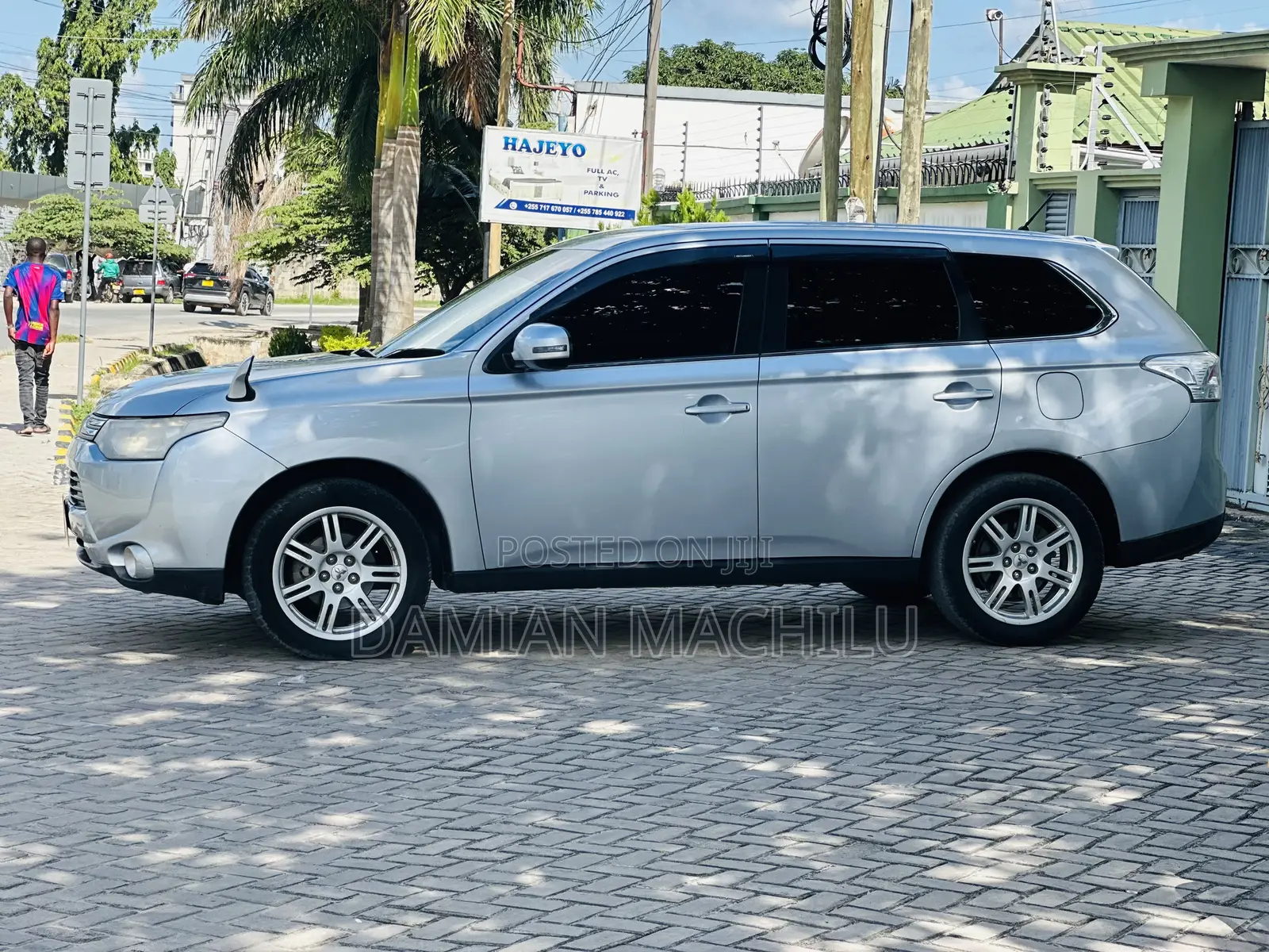 Mitsubishi Outlander 2012 Silver