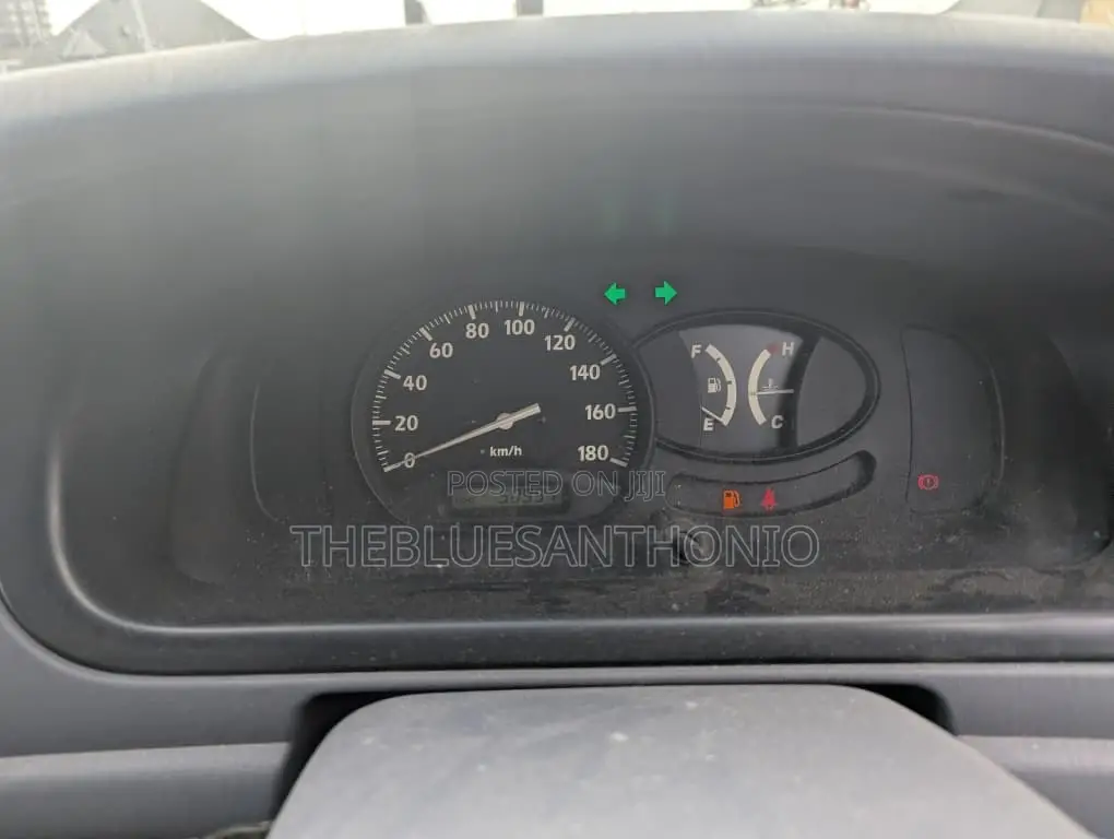 Toyota LiteAce Noah 1997 Silver