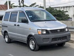 Toyota LiteAce Noah 1997 Silver