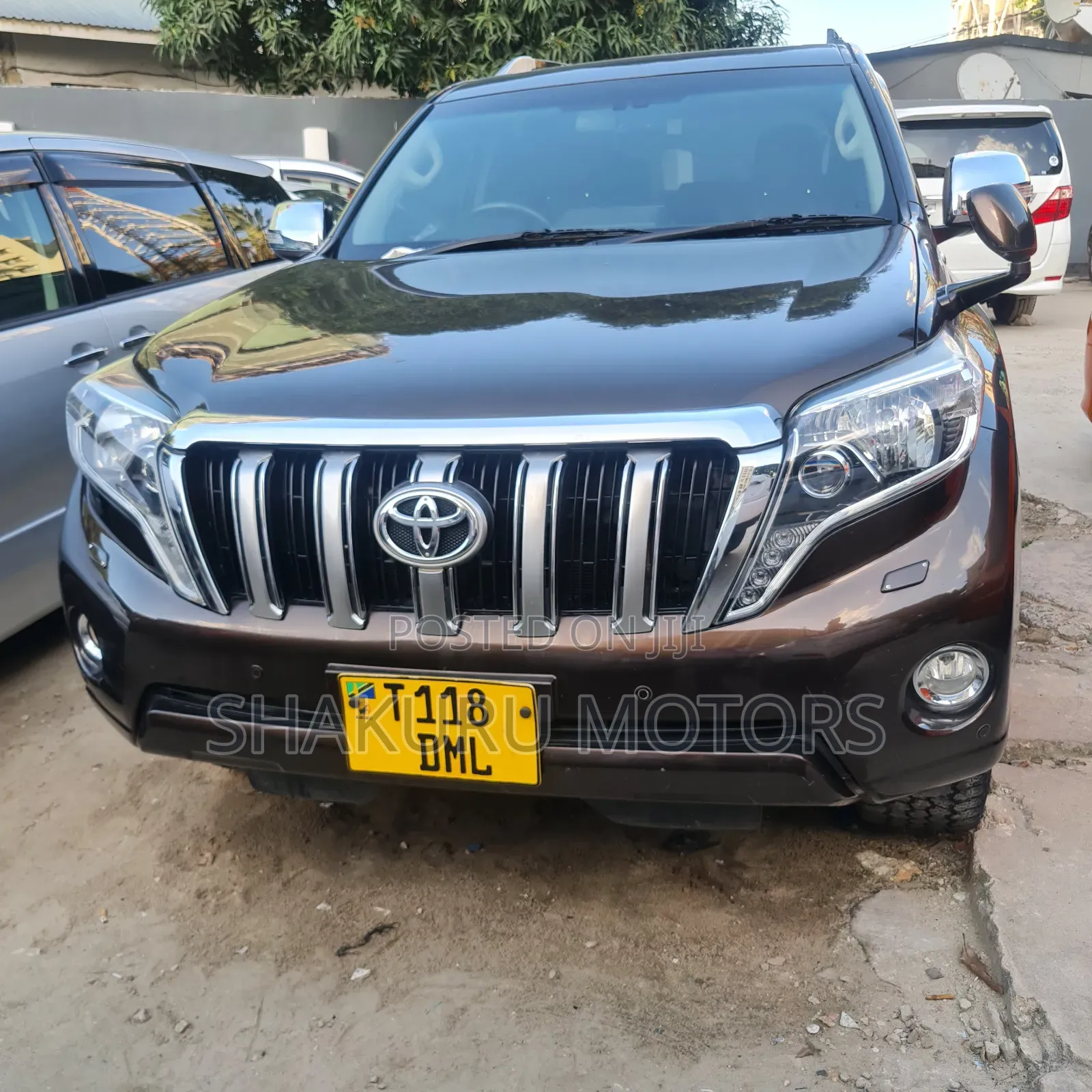 Toyota Land Cruiser Prado 2017 Brown