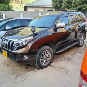 Toyota Land Cruiser Prado 2017 Brown