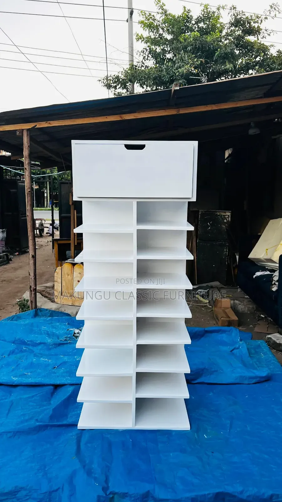 Shoesrack Stand Ya Kisasa Rangi Nyeupe