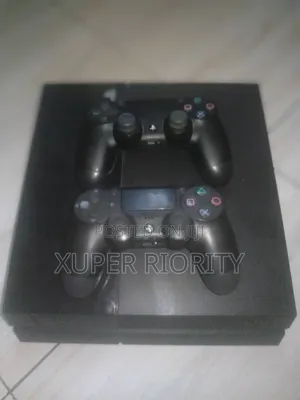 Play Station 4