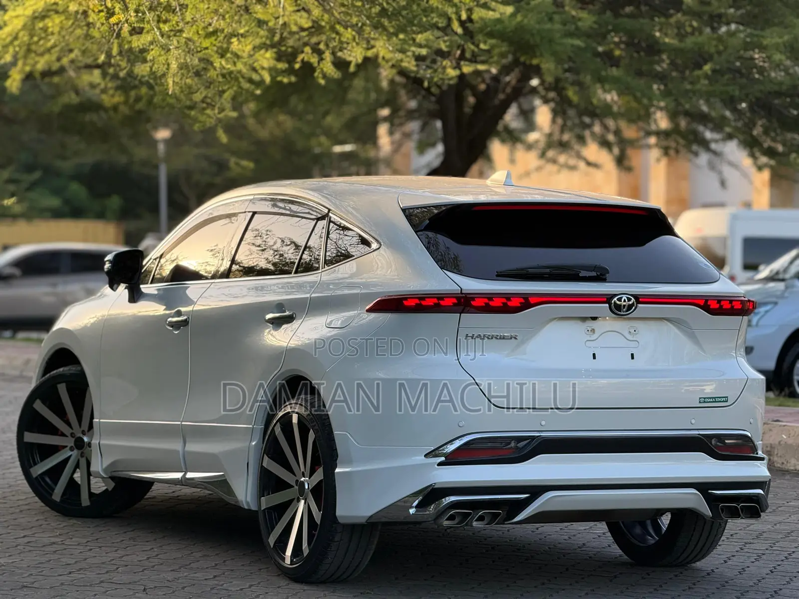 Toyota Harrier 2022 White