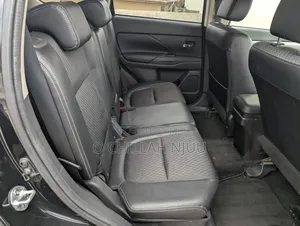 Mitsubishi Outlander 2013 Black