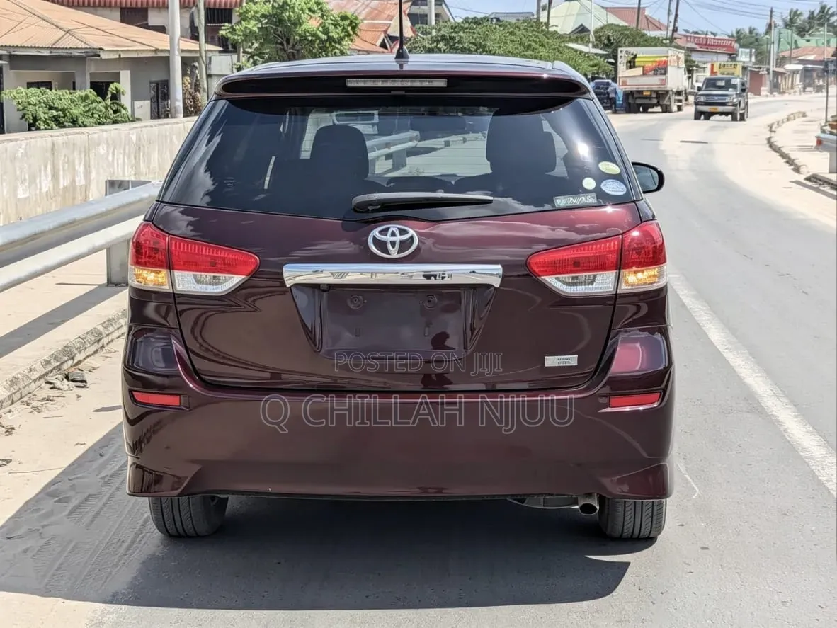 Toyota Wish 2014 Maroon