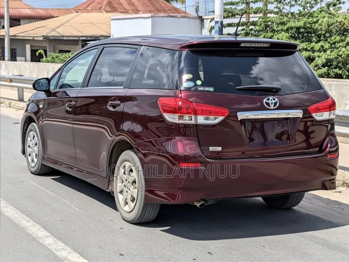 Toyota Wish 2014 Maroon
