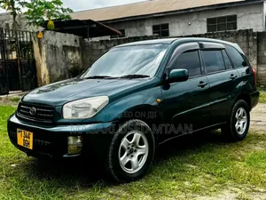 Toyota RAV4 1.8 2004 Green
