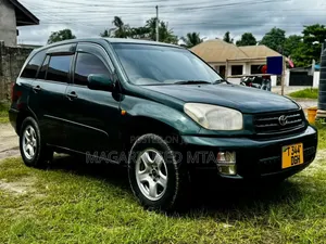 Toyota RAV4 1.8 2004 Green