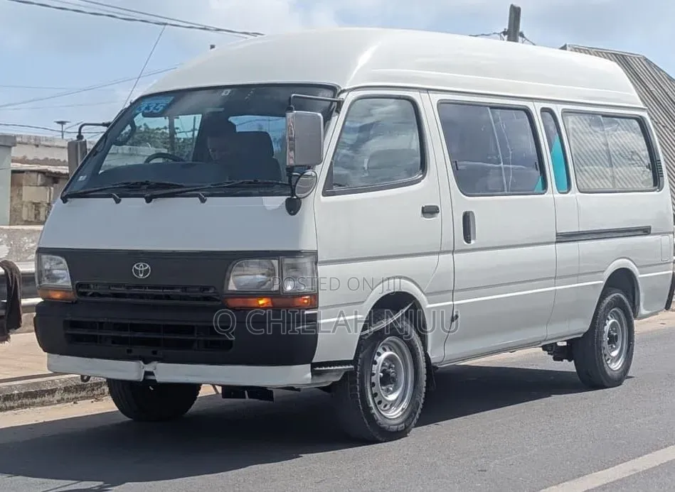 Toyota HiAce 2002 White
