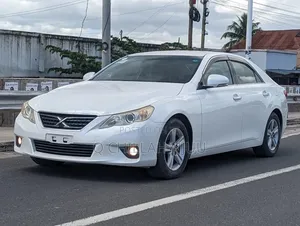 Toyota Mark X 2013 White