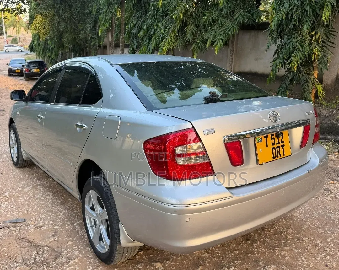 Toyota Premio 2005 Silver
