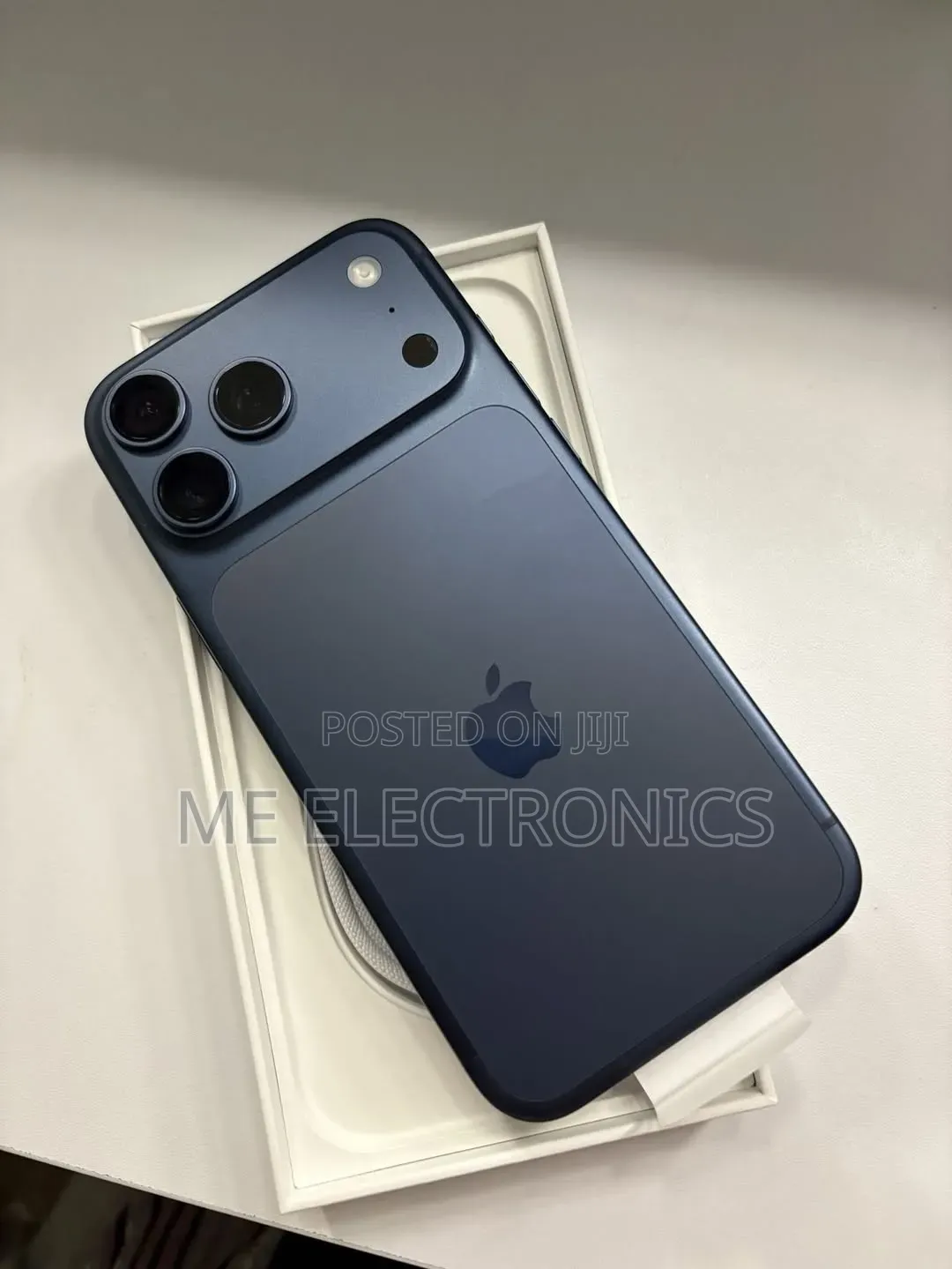 New Apple iPhone 17 Pro Max 256 GB Blue