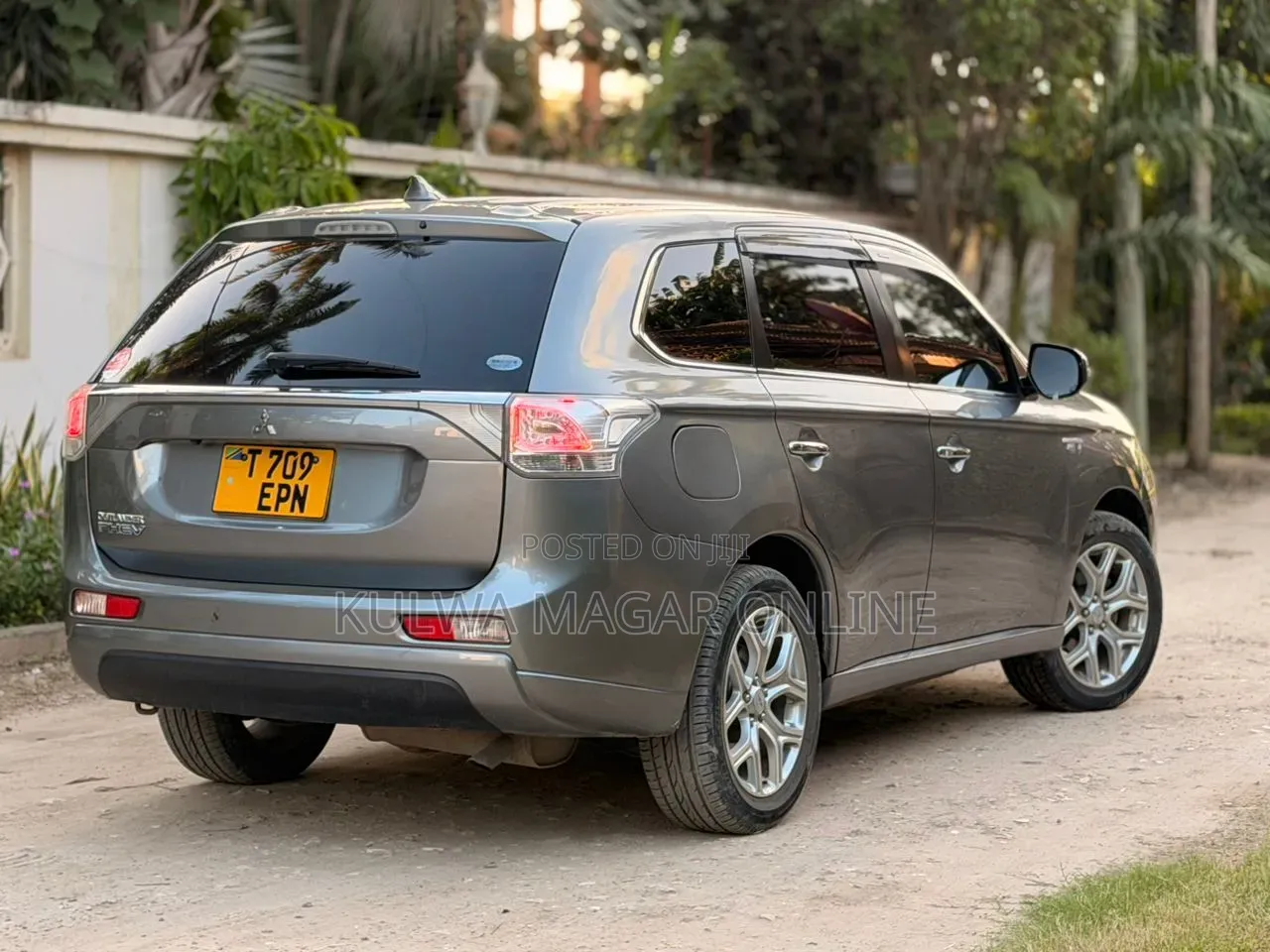Mitsubishi Outlander 2013 Silver