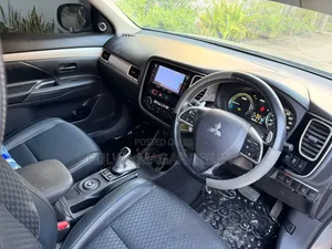 Mitsubishi Outlander 2013 Silver