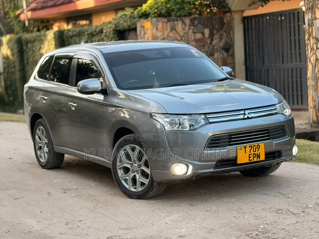 Mitsubishi Outlander 2013 Silver