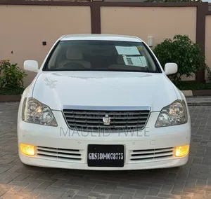 Toyota Crown 2008 White