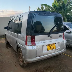 Honda Mobilio Spike 2004 Silver