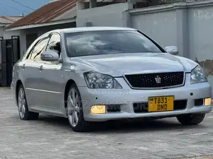 Toyota Crown 2006 Silver