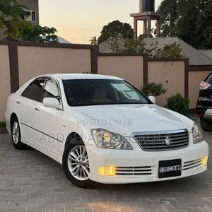 Toyota Crown 2008 White