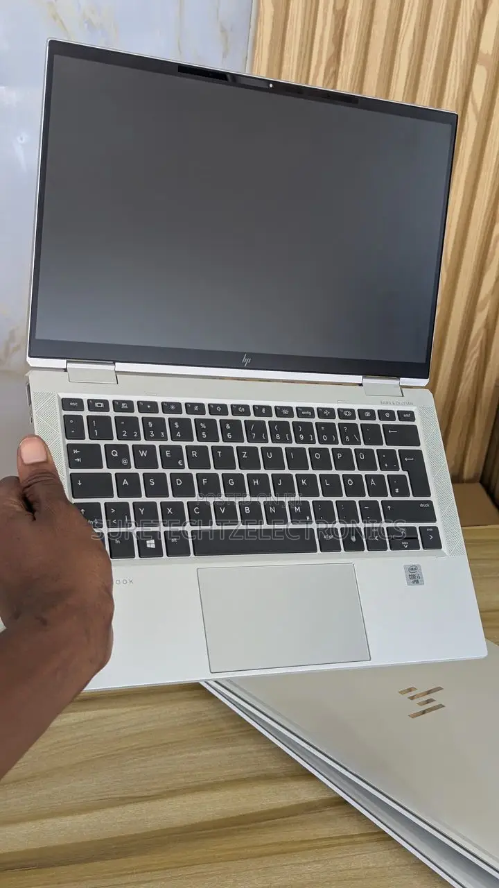 Laptop HP EliteBook x360 1030 G7 16GB Intel Core i7 SSD 512GB