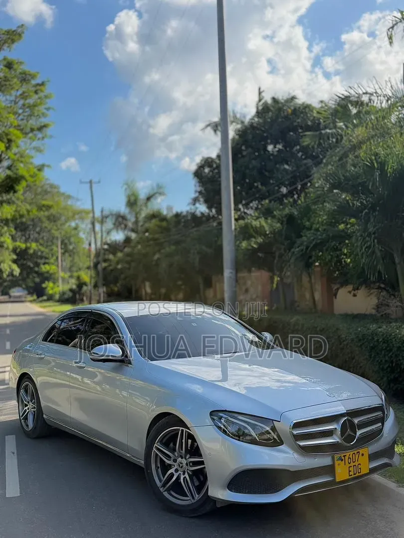 Mercedes-Benz C-Class 2017 White