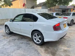 Subaru Legacy 2004 White