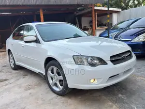 Subaru Legacy 2004 White