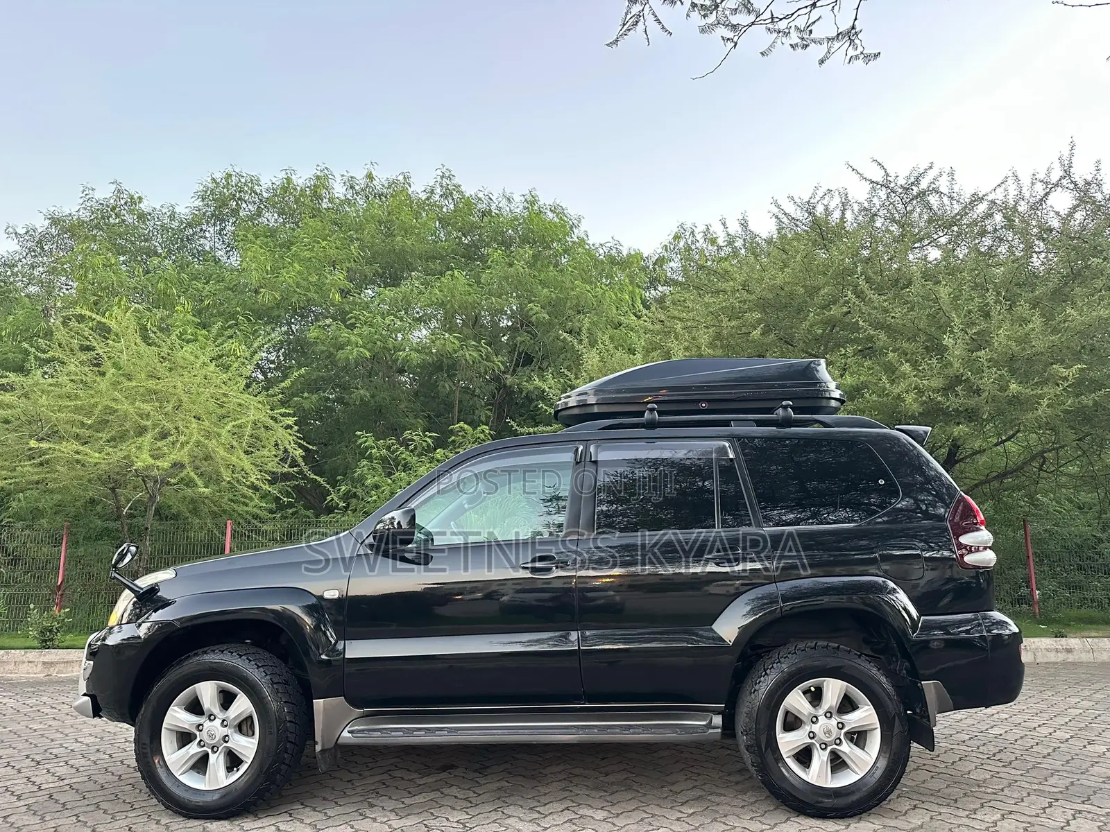 Toyota Land Cruiser Prado 2005 Black