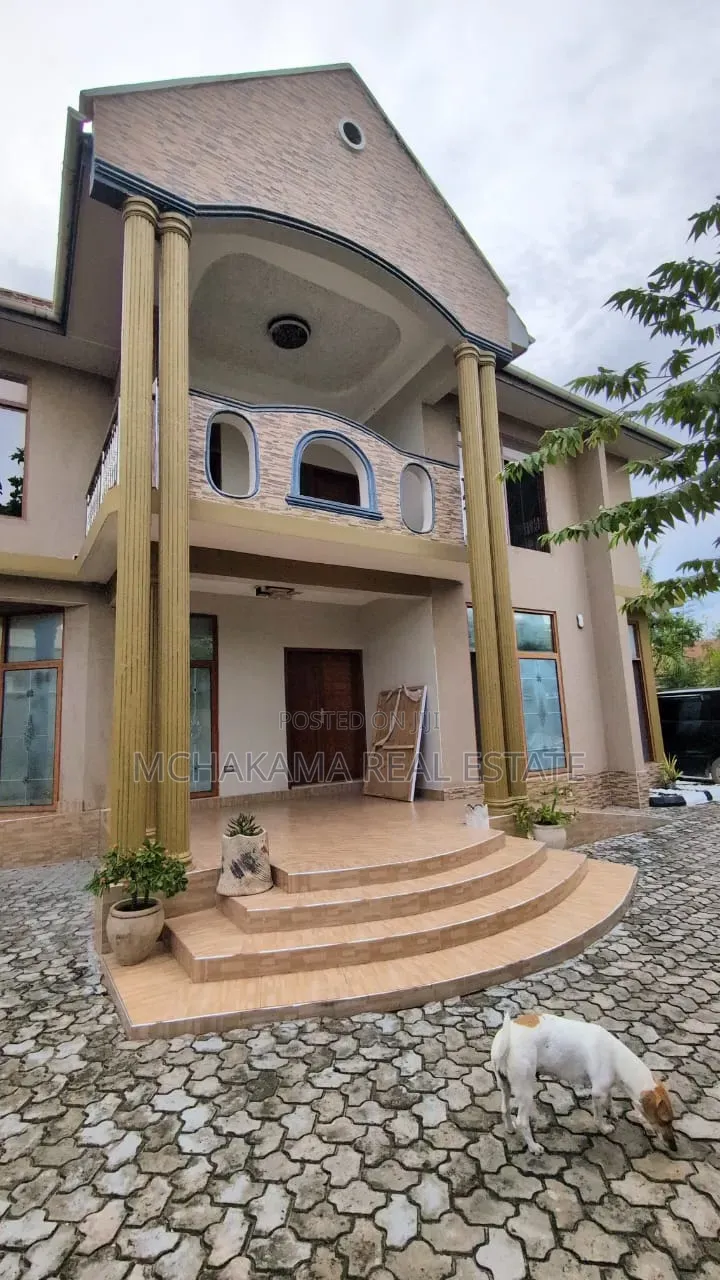 5bdrm Block of Flats in Mchakama Real Estate, Kigamboni for sale