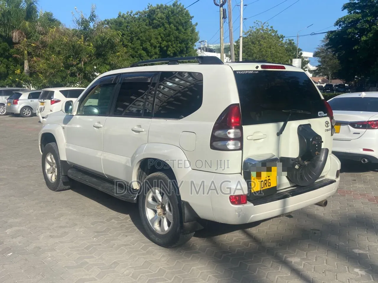 Toyota Land Cruiser Prado 2006 White