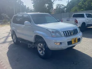 Toyota Land Cruiser Prado 2006 White
