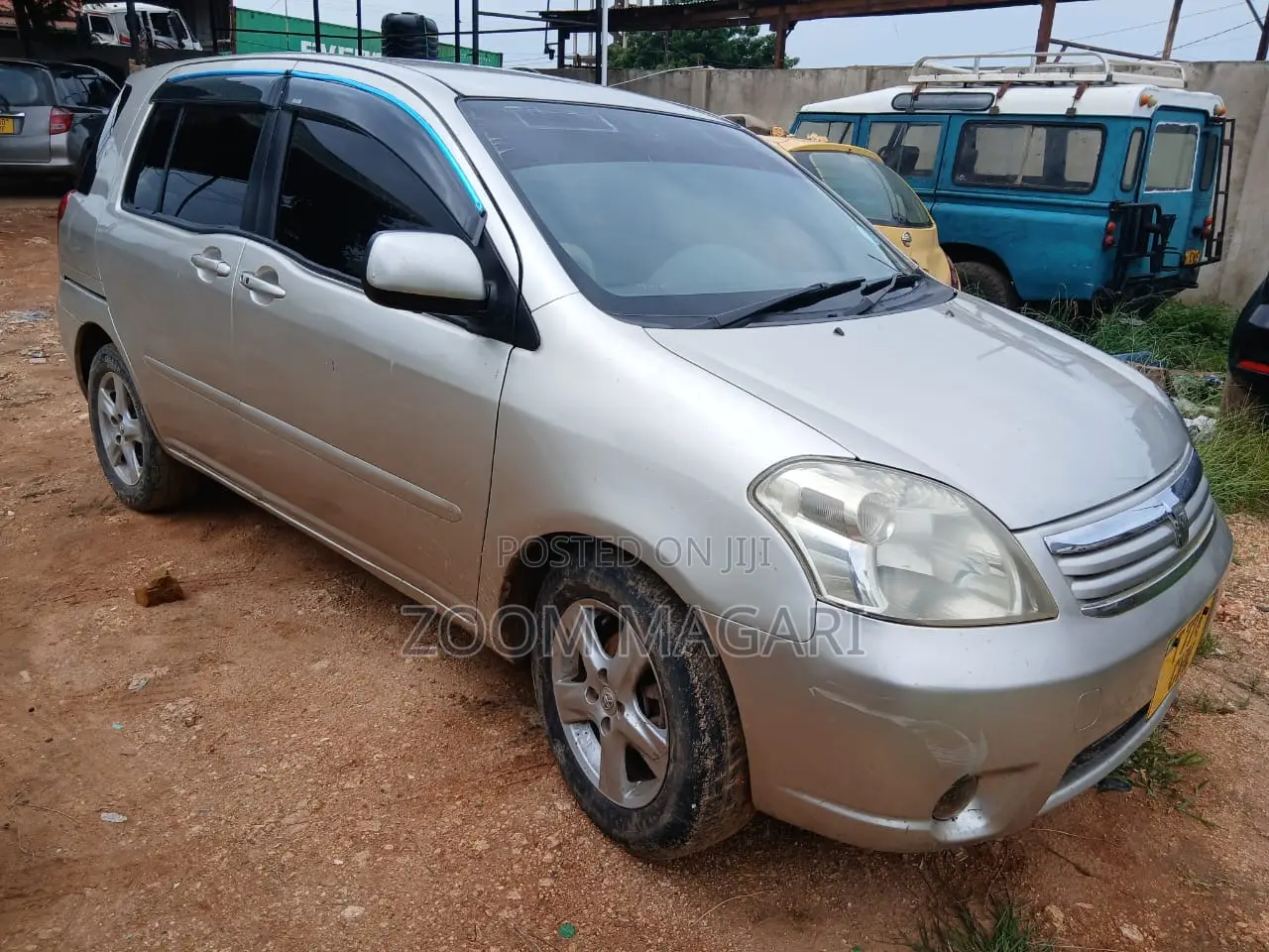Toyota Raum 2004 Beige