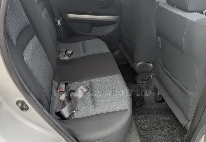Toyota IST 2005 Silver