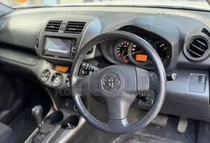 Toyota RAV4 2008 White