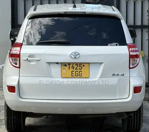 Toyota RAV4 2008 White
