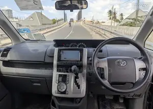 Toyota Noah 2008 Gray