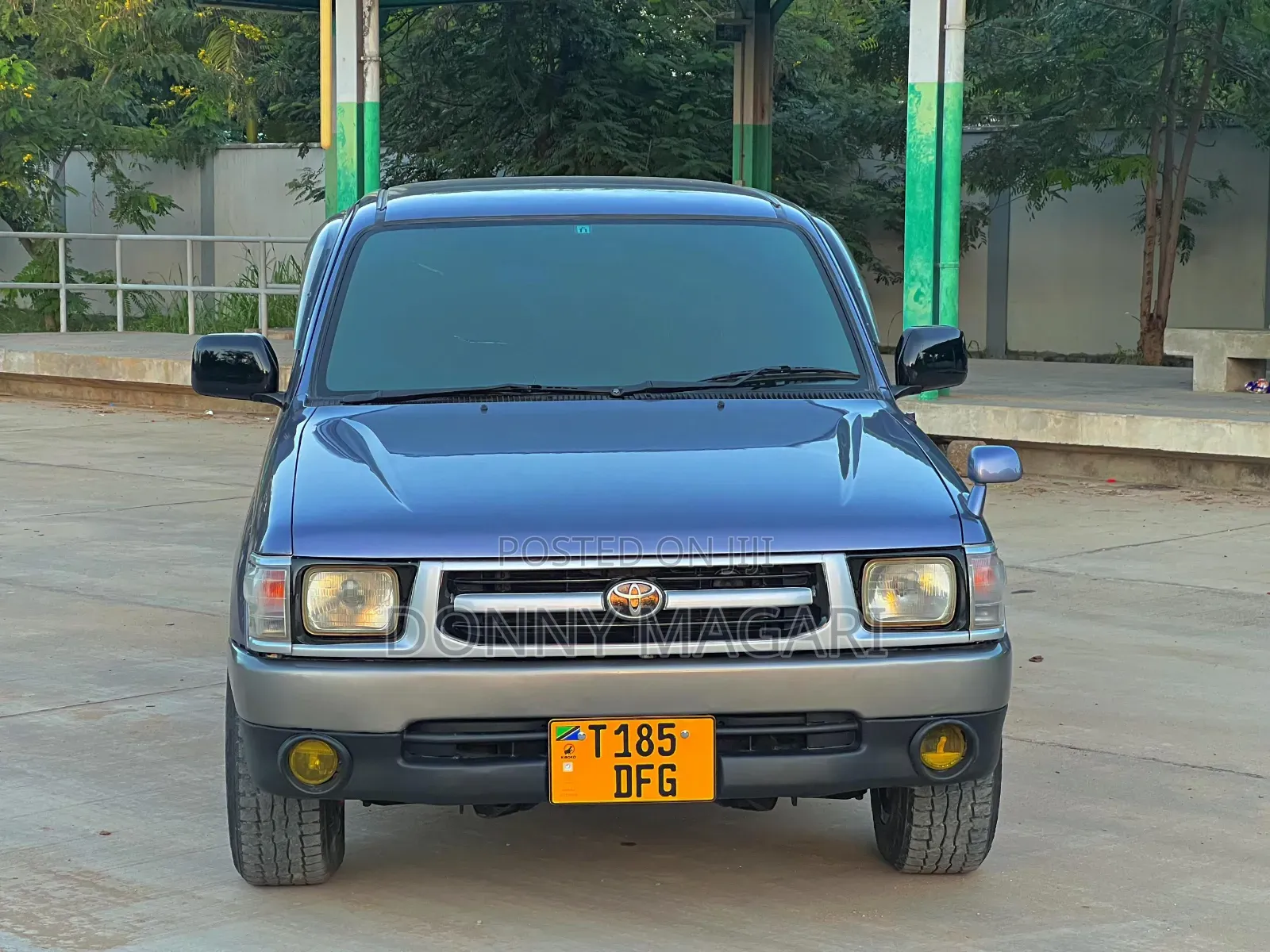 Toyota Hilux 2018 Blue