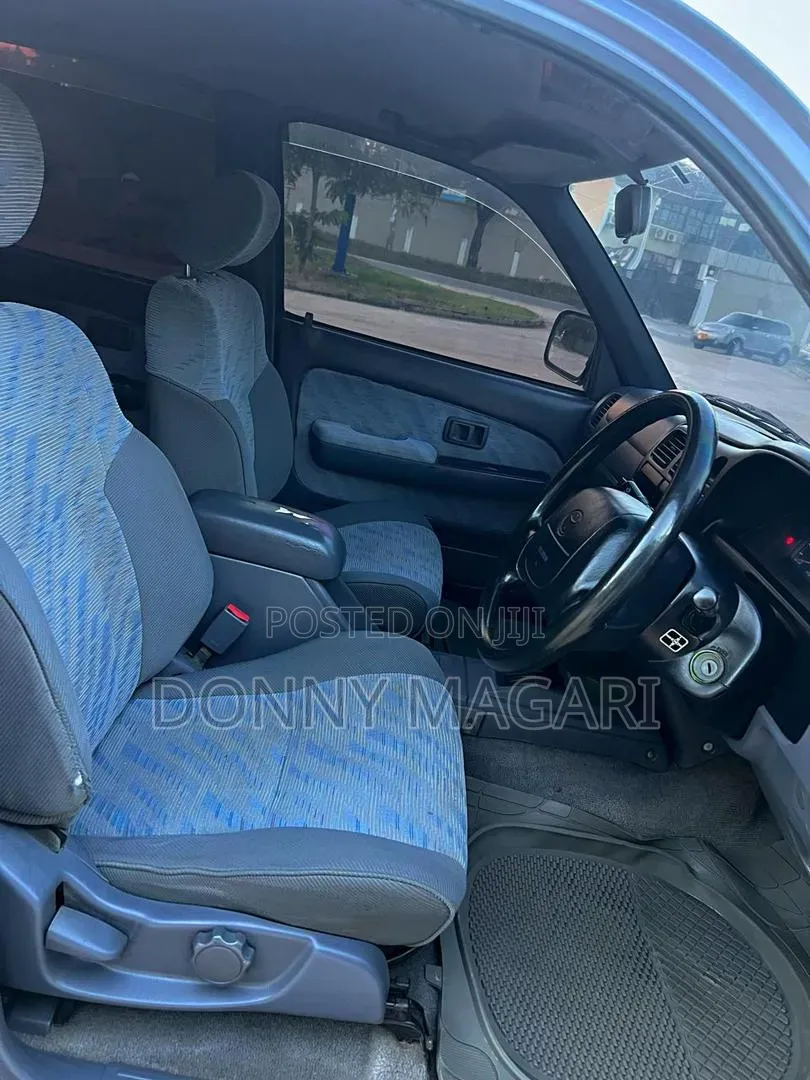 Toyota Hilux 2018 Blue