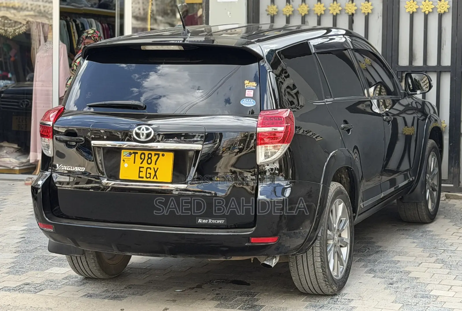 Toyota Vanguard 2013 Black