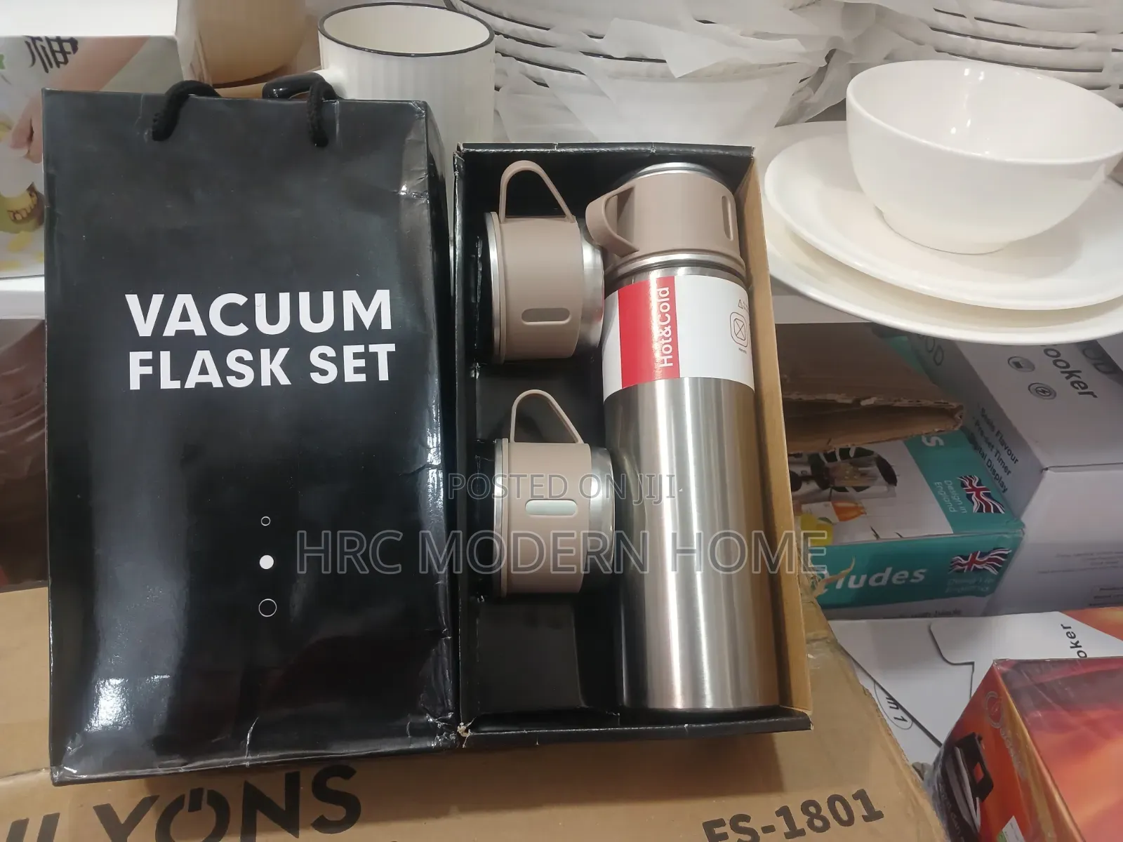 Modern Vacuum Flask Gift Set (Hot Cold) – Brand New