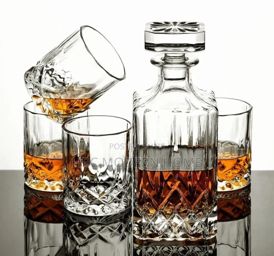 Premium Deli Glassware Whiskey/Beverage Decanter Set (7 Pcs)