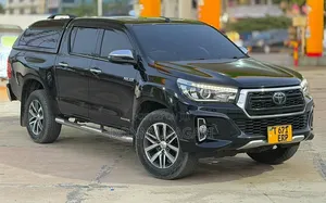Toyota Hilux 2019 Black