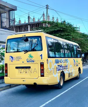 Nissan Civilian 2001 Yellow