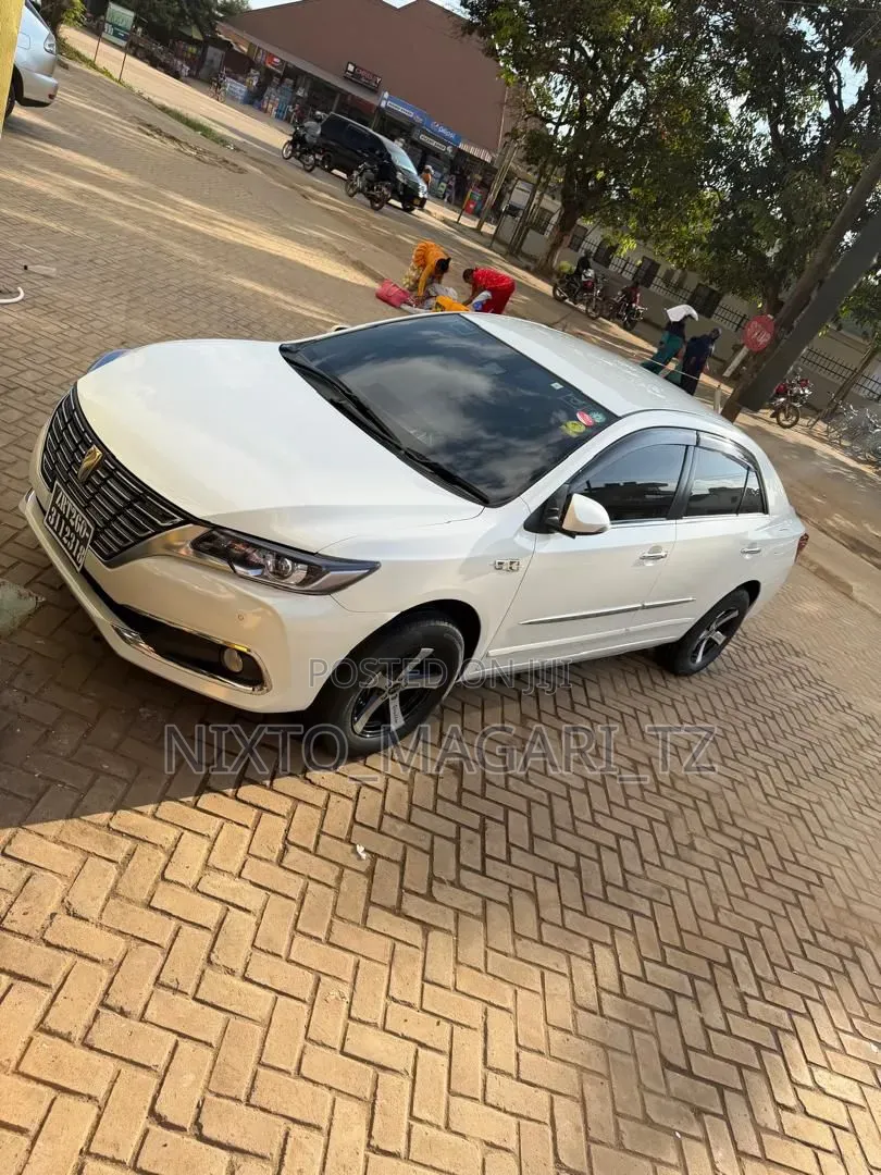 Toyota Premio 2019 White