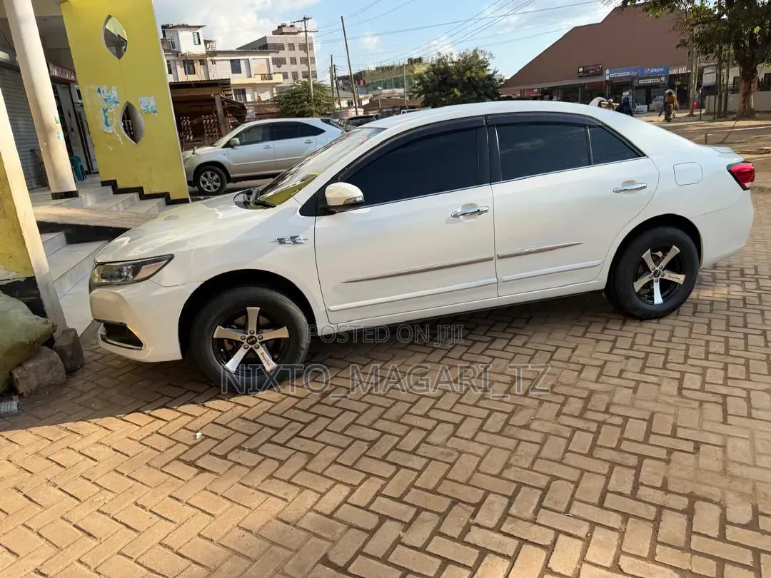 Toyota Premio 2019 White