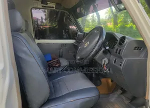 Toyota Land Cruiser 2015 White