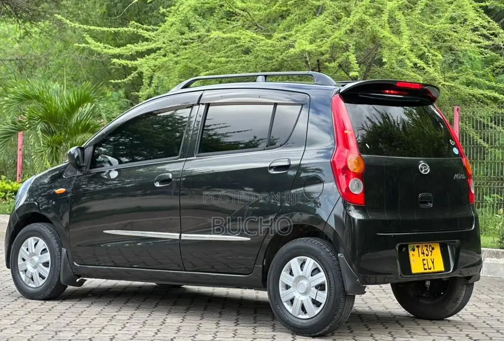 Daihatsu Mira 2010 Black