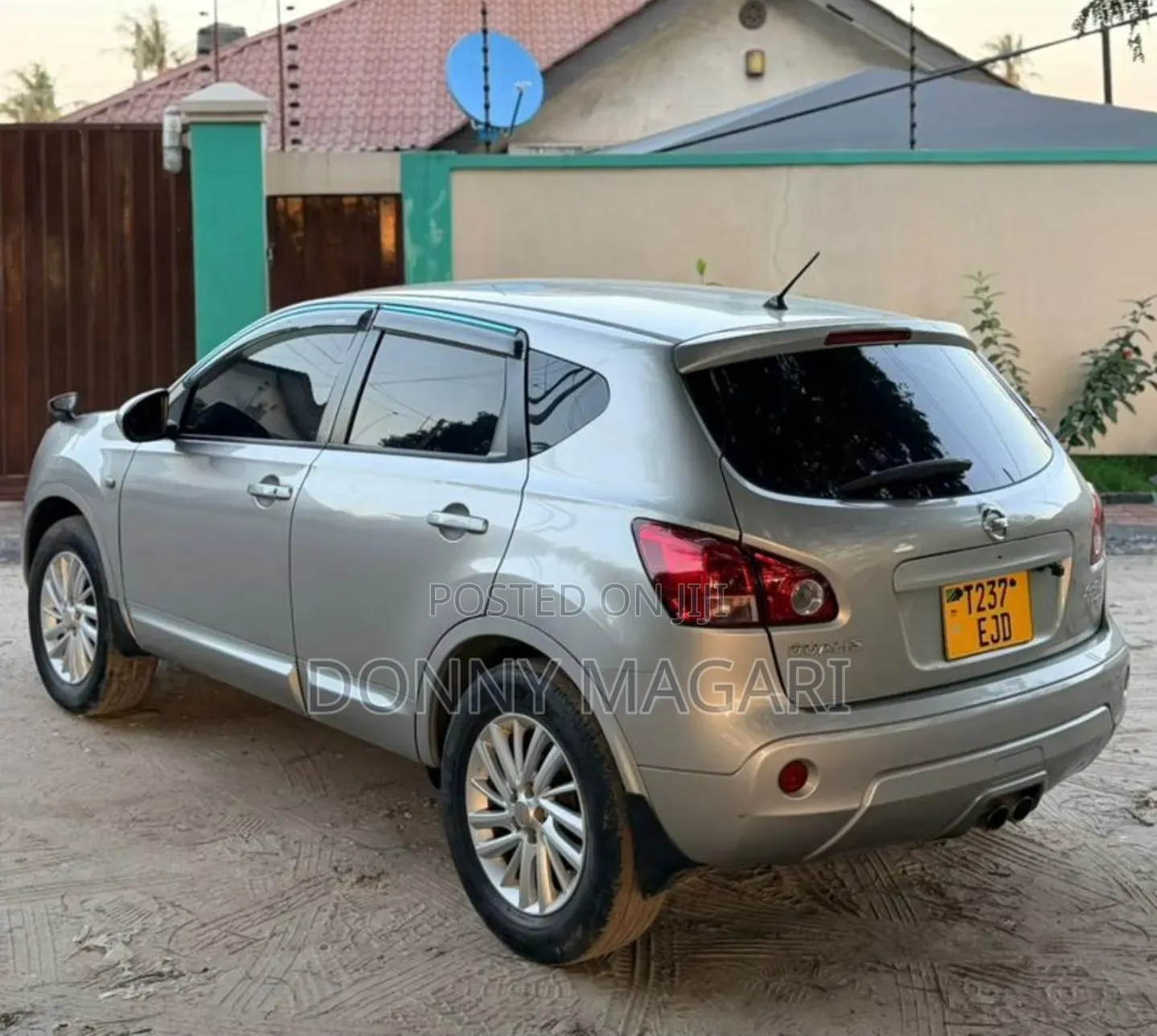 Nissan Dualis 2010 Silver